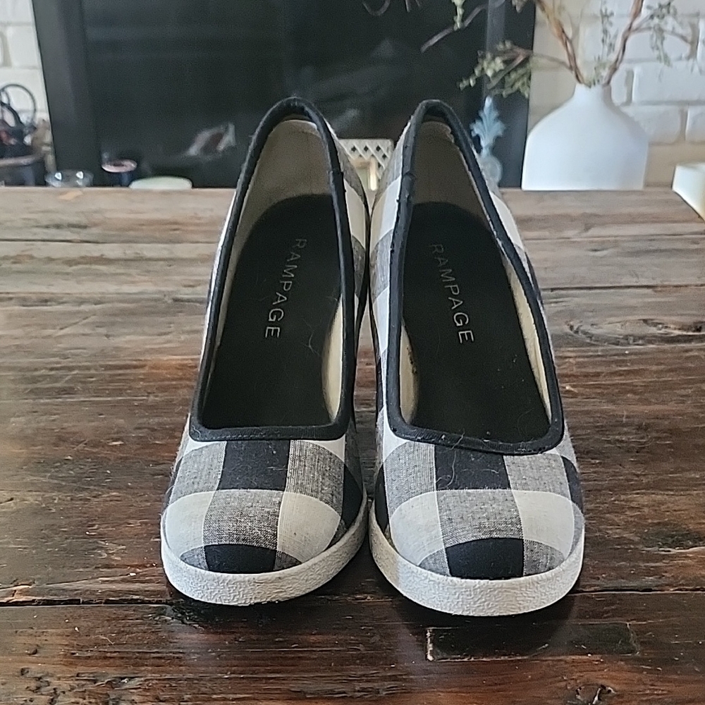 Rampage Checkered Black and White Heels - Picture 2 of 8